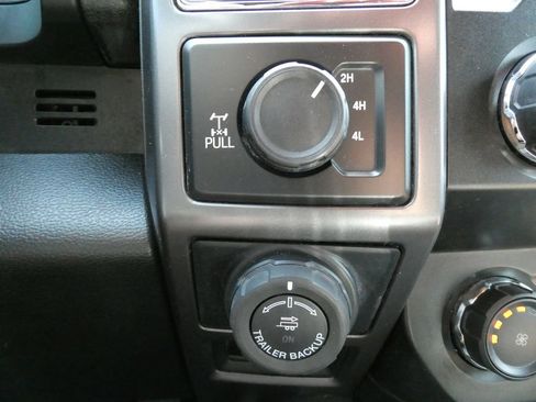 Used 2019 Ford F150 XLT w/ Equipment Group 302A Luxury AWD/4WD image 27