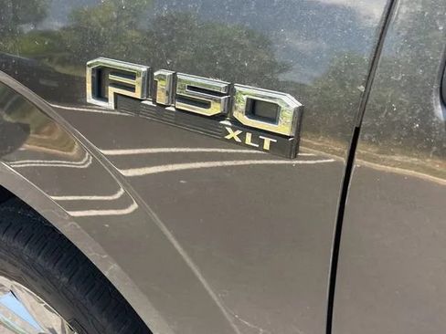 Used 2018 Ford F150 XLT w/ Equipment Group 302A Luxury AWD/4WD image 21