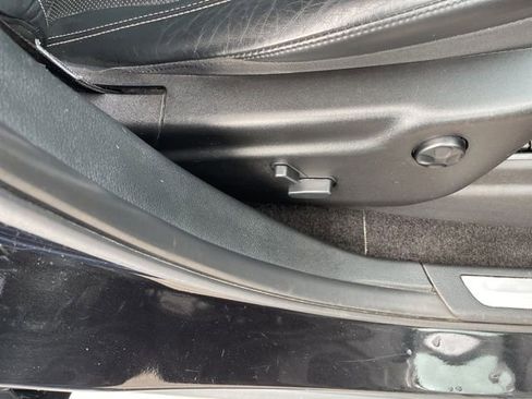 Used 2015 Jeep Grand Cherokee Limited w/ Luxury Group II image 50