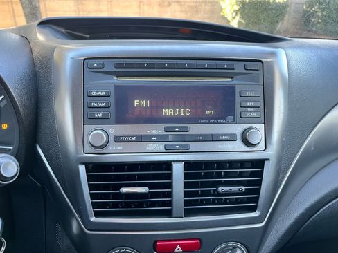 Used 2011 Subaru Impreza 2.5i image 26