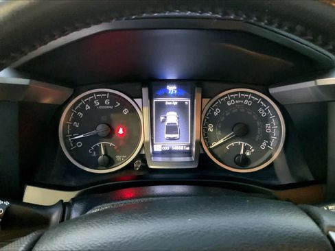 Used 2021 Toyota Tacoma SR5 RWD image 24