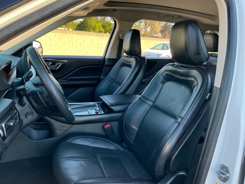 Used 2024 Lincoln Aviator Reserve image 19