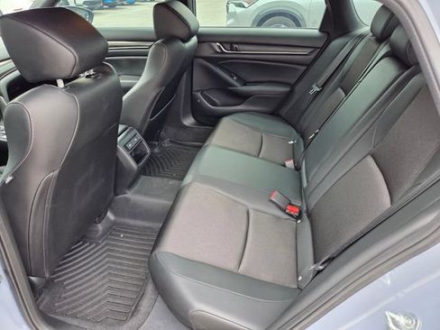 Used 2022 Honda Accord Sport image 9
