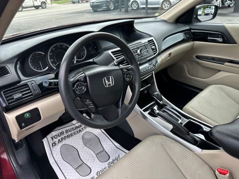 Used 2017 Honda Accord LX image 11