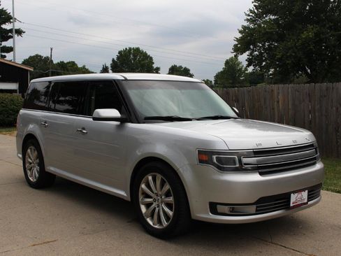 Used 2016 Ford Flex Limited AWD/4WD image 2
