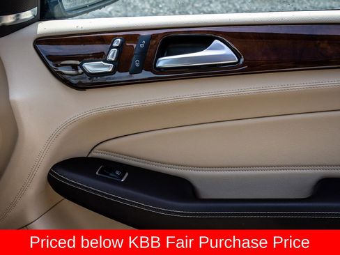 Used 2018 Mercedes-Benz GLE 550e 4MATIC image 23