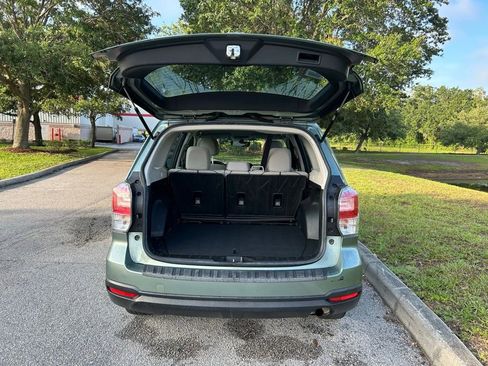 Used 2018 Subaru Forester 2.5i AWD/4WD image 11