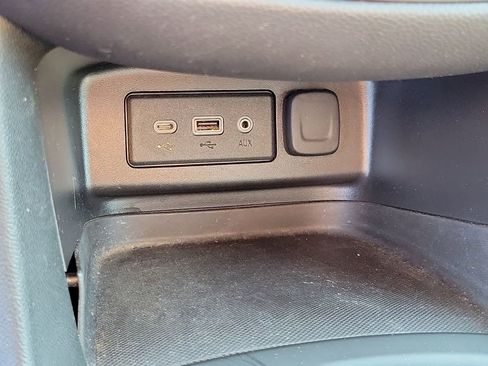 Certified 2023 Chevrolet Equinox RS w/ LPO, Floor Liner Package image 25