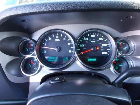 Used 2011 Chevrolet Silverado 1500 LT w/ All-Star Edition image 36