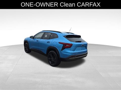 Used 2025 Chevrolet Trax ACTIV FWD image 5