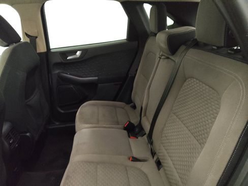 Used 2020 Ford Escape SE FWD image 18