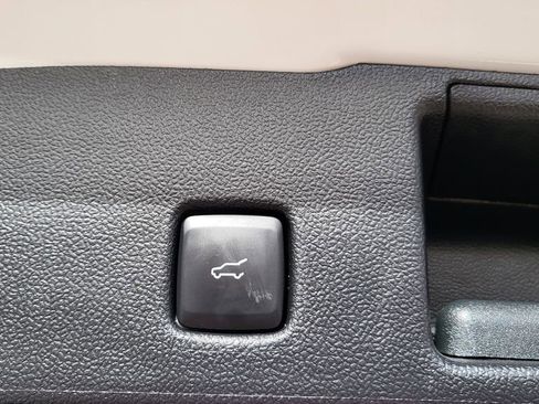 Used 2021 Ford Escape Titanium w/ Titanium Elite Package image 12