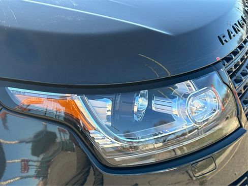 Used 2017 Land Rover Range Rover HSE image 29