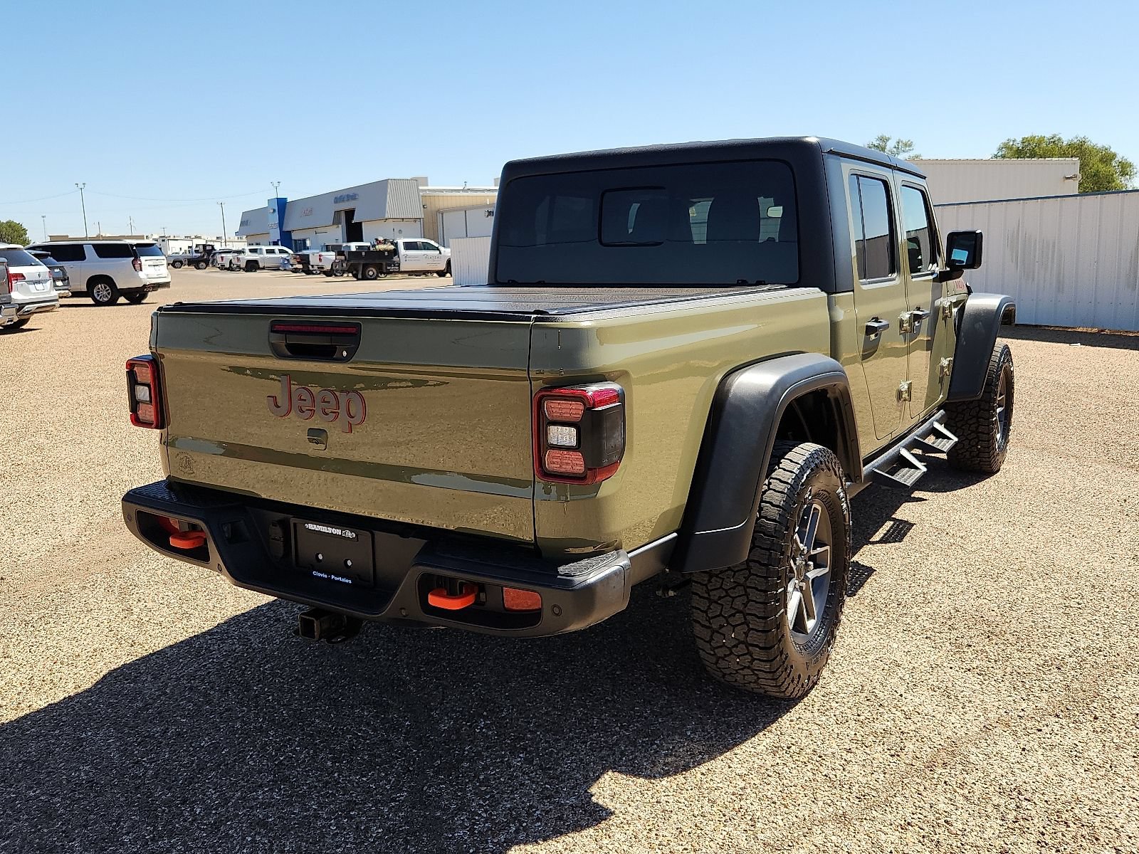 Used 2025 Jeep Gladiator Mojave w/ Safety Group AWD/4WD image 4