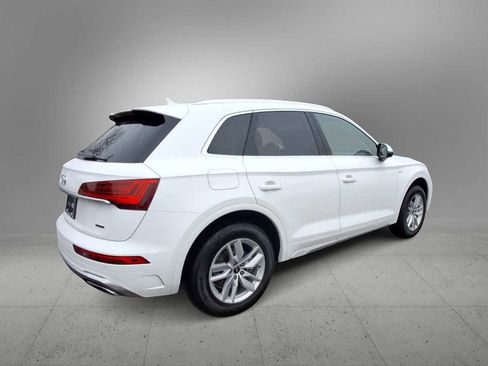 Certified 2023 Audi Q5 2.0T Premium w/ Convenience Package image 8