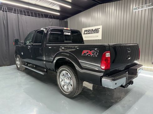 Used 2012 Ford F250 Lariat w/ Lariat Ultimate Pkg image 4