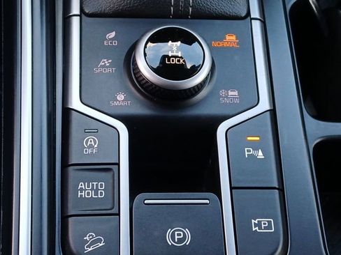 Used 2024 Kia Sorento S w/ Panoramic Sunroof Package AWD/4WD image 16