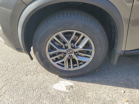 Certified 2023 Nissan Rogue S image 4