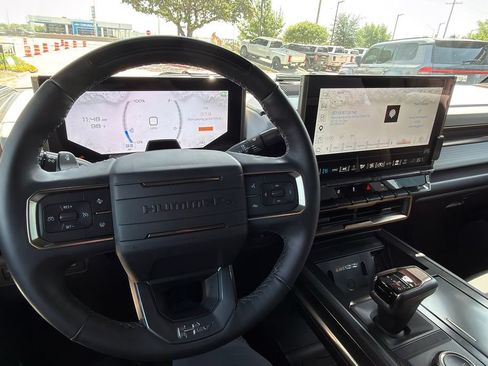 Used 2025 GMC Hummer EV 3X AWD/4WD image 12