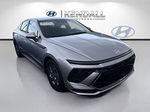 New 2026 Hyundai Sonata SE FWD image 1