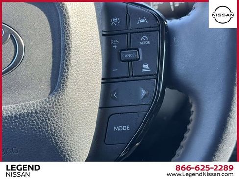 Used 2023 Toyota Prius LE image 20