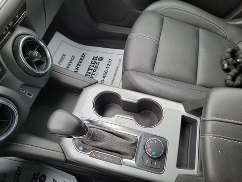 Used 2023 Chevrolet Blazer LT image 19