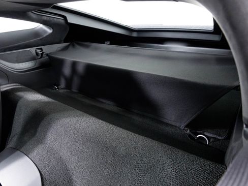 Used 2015 Chevrolet Corvette Z06 w/ 3LZ Preferred Equipment Group image 47