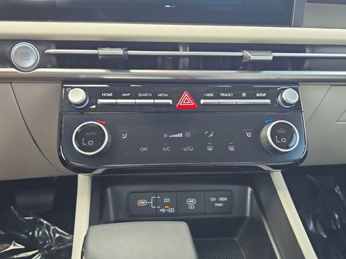 New 2026 Hyundai Tucson SEL image 18