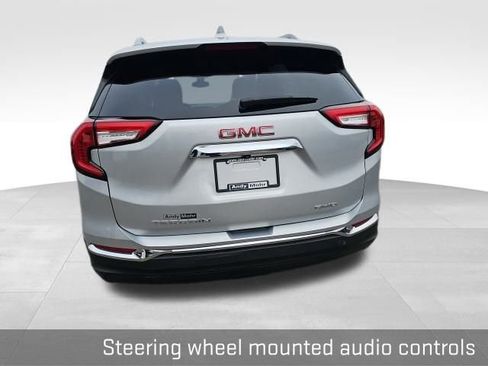 Used 2022 GMC Terrain SLT image 19