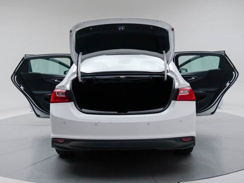 Used 2024 Chevrolet Malibu LT image 24