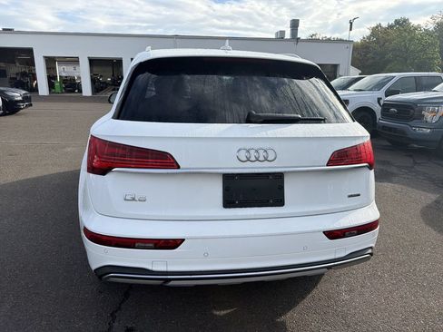 Used 2023 Audi Q5 2.0T Premium w/ Convenience Package AWD/4WD image 4