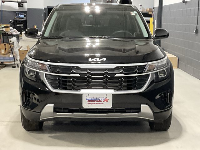 Used 2024 Kia Seltos LX AWD/4WD image 39