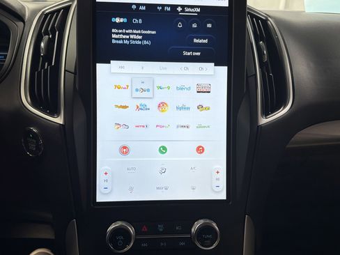 Used 2024 Ford Edge SE image 22