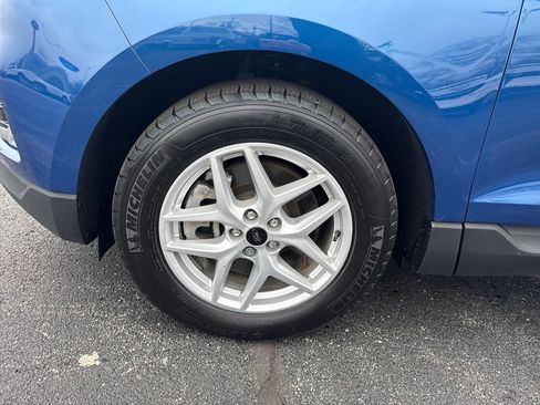 Used 2024 Ford Edge SEL w/ Convenience Package image 9