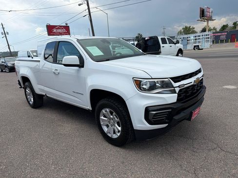 Used 2022 Chevrolet Colorado LT w/ Fleet Safety Package AWD/4WD image 2