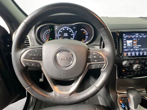 Used 2022 Jeep Grand Cherokee Limited w/ Tech Group RWD image 17