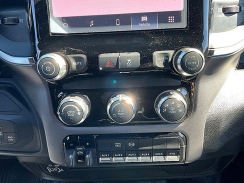 New 2026 RAM 5500 4x4 Crew Cab image 28