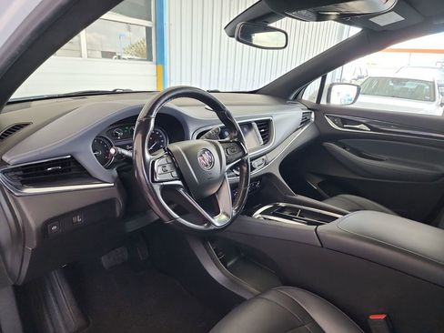 Used 2022 Buick Enclave Essence image 14