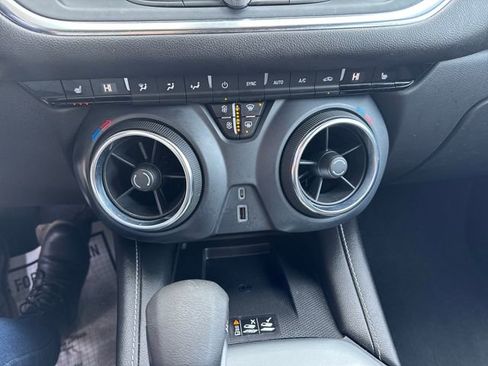 Certified 2023 Chevrolet Blazer LT w/ Convenience Package image 22