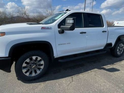 New 2026 Chevrolet Silverado 2500 Custom w/ Custom Value Package AWD/4WD image 6