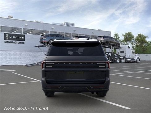 New 2026 Lincoln Navigator L Black Label AWD/4WD image 5