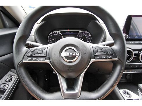 Certified 2025 Nissan Sentra SV FWD image 12