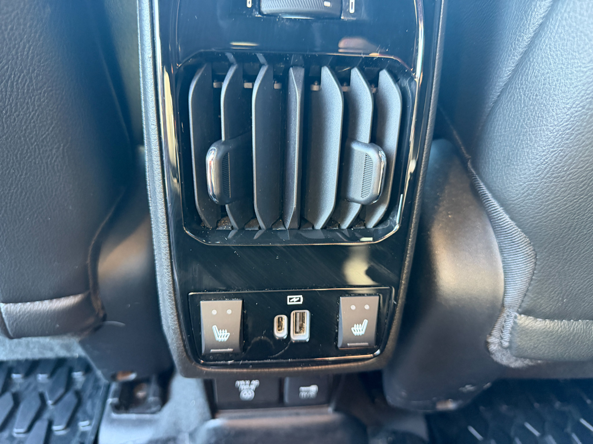 Used 2022 Jeep Compass High Altitude AWD/4WD image 24