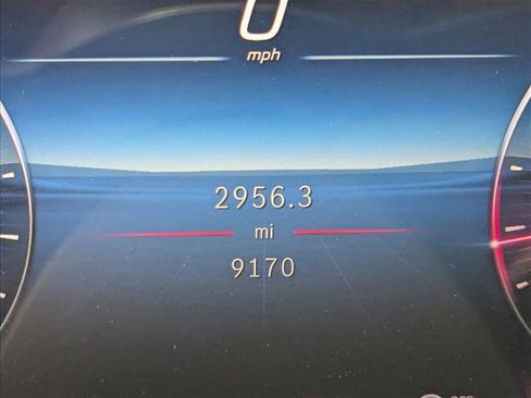 Used 2026 Mercedes-Benz GLC 300 4MATIC image 11