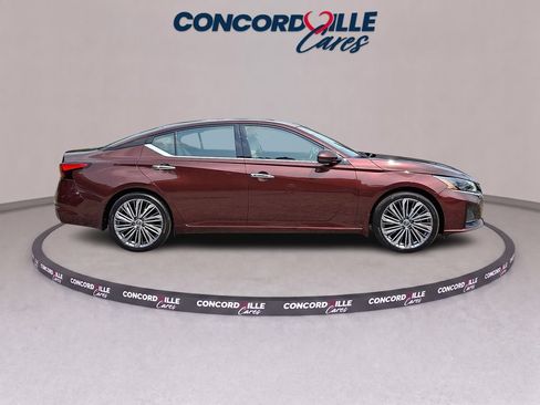 Certified 2024 Nissan Altima 2.5 SL FWD image 8