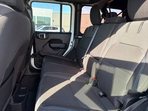 Used 2023 Jeep Wrangler Unlimited Rubicon 4xe AWD/4WD image 33