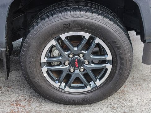 Used 2024 Toyota Tacoma TRD Sport image 11