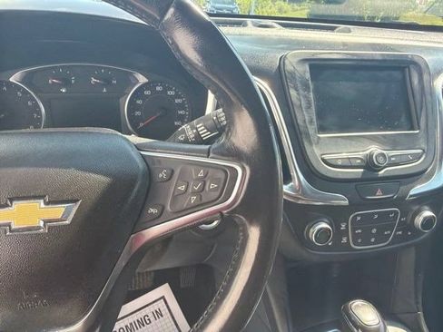 Used 2019 Chevrolet Equinox LT w/ Driver Convenience Package FWD image 18