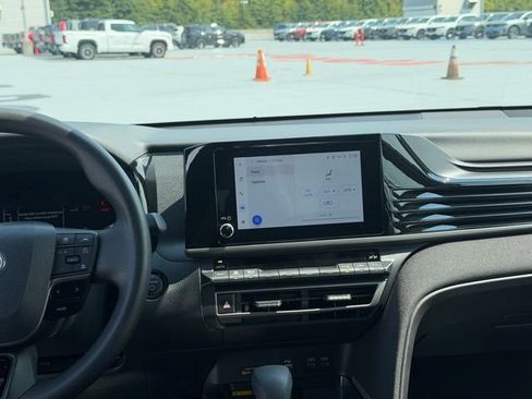 Used 2025 Toyota Camry LE FWD image 13