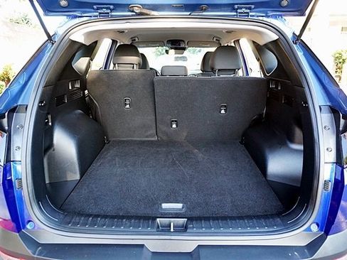 Certified 2024 Hyundai Tucson SE image 13